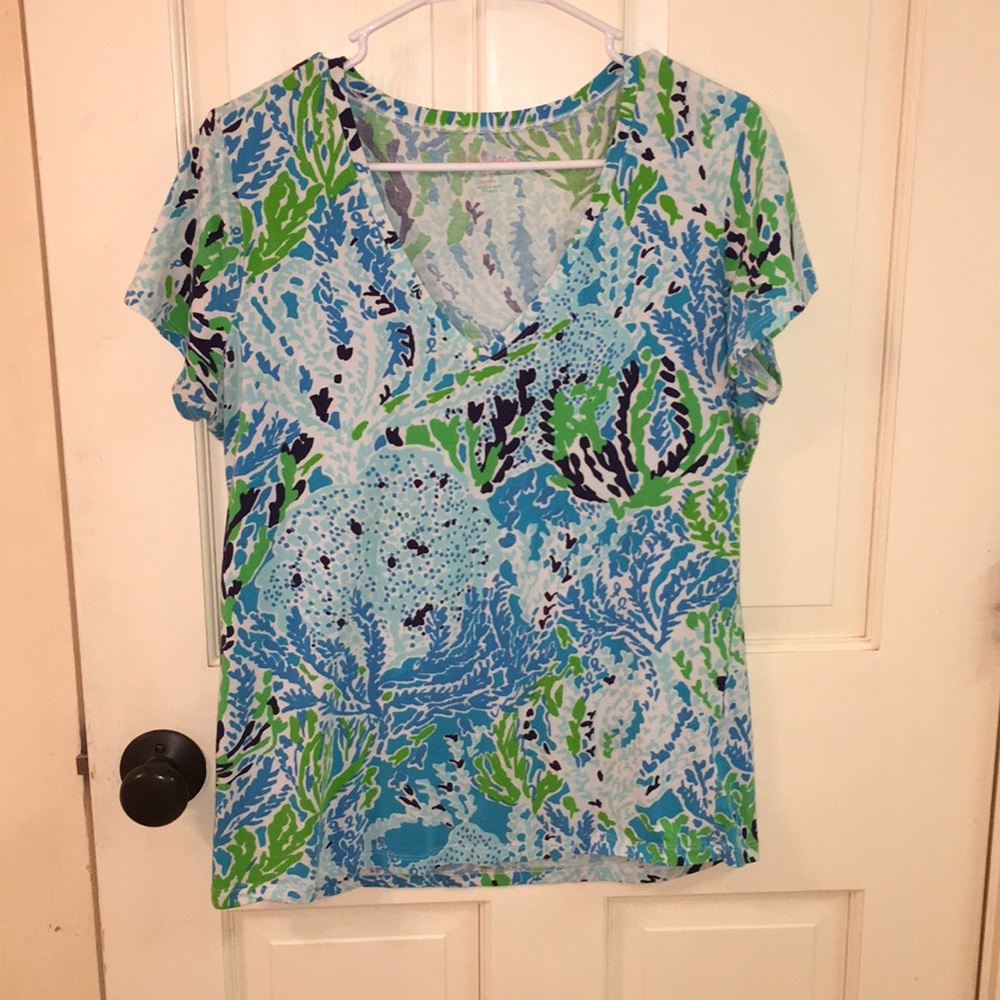 Lilly Pulitzer V-neck T-shirt